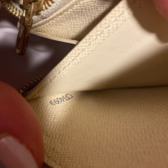 Authentic Louis Vuitton Damier Azur Zippy Long Wallet - Picture 9 of 13